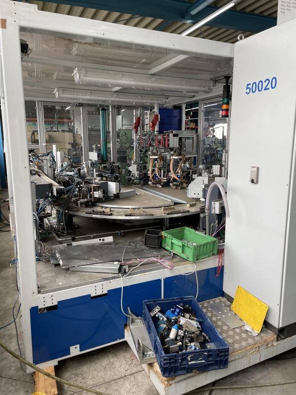 Rundtaktautomat + Hydraulikpresse TOX + Rundschalttisch, Rundtakttisch mit 16 Stationen