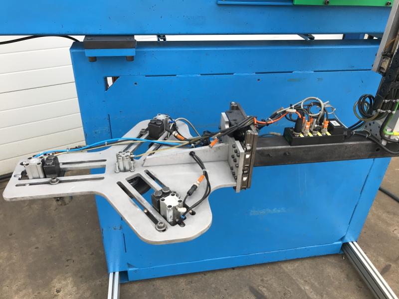 2-Achsen NC Handlingerät, Einlegeroboter, Automation 2-Achsen NC Handlingerät, Einlegeroboter, Automation
