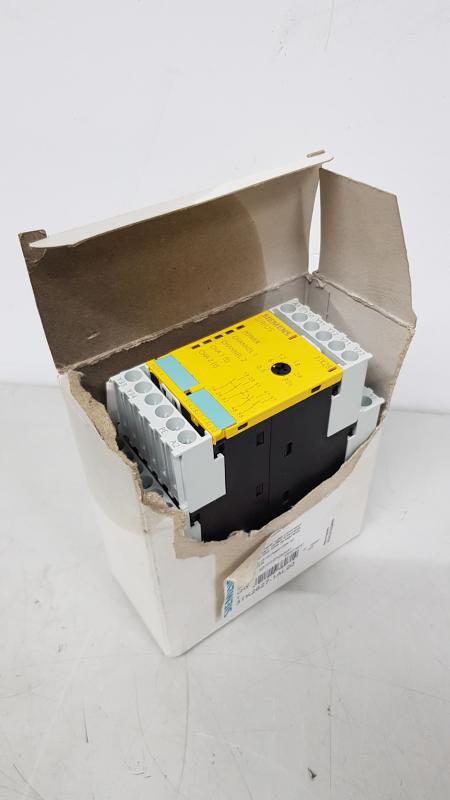 Sicherheitsrelais, Safety Relay, Not-Aus Relais, Sicherheitsschaltgerät