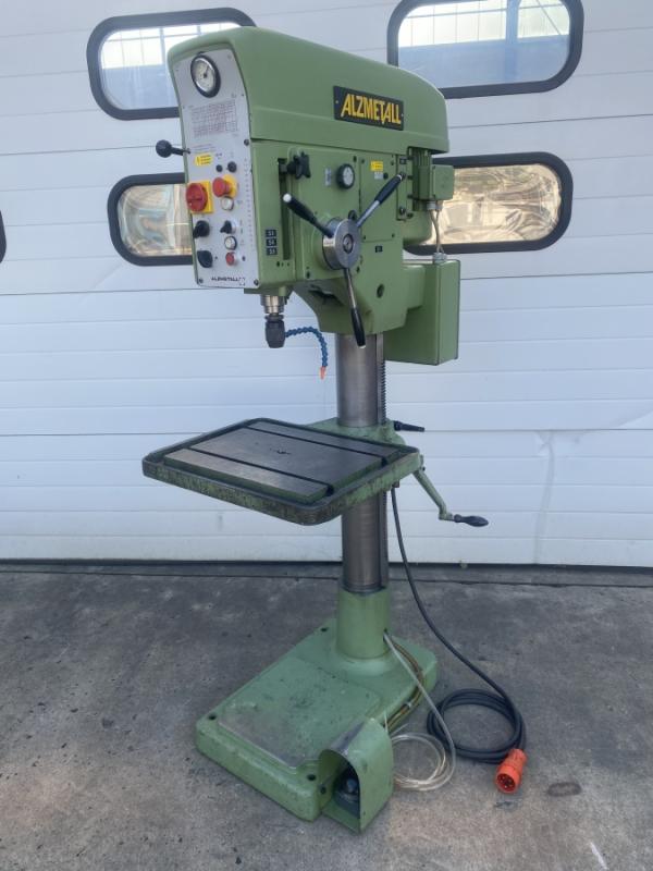 Säulenbohrmaschine