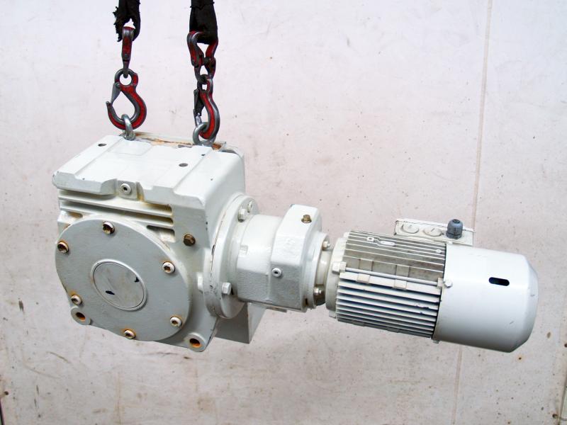 Getriebemotor mit Bremse, Elektromotor mit Bremse
