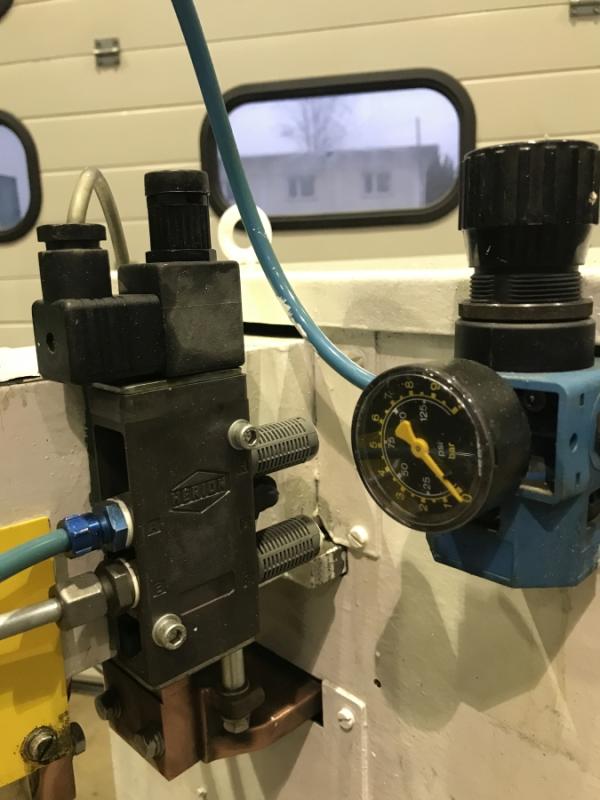 Punkt- Buckel-Schweißmaschine, Punktschweißmaschine, Buckelschweißmaschine