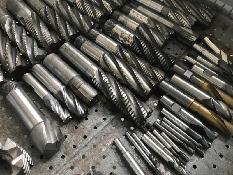 Posten Fräser (50 Stück), Schaftfräser, Schruppfräser, Schruppschlichtfräser, NC Anbohrer