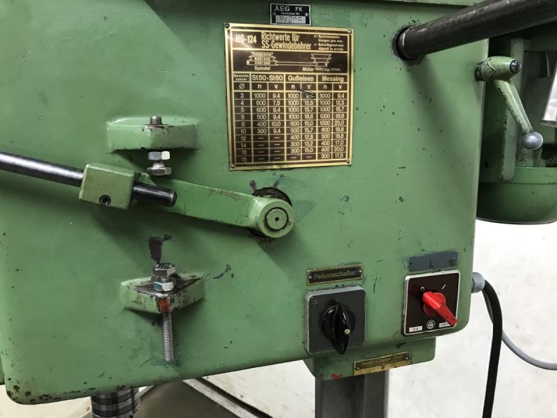 Innengewindeschneidmaschine, Gewindeschneidmaschine mit Leitpatrone