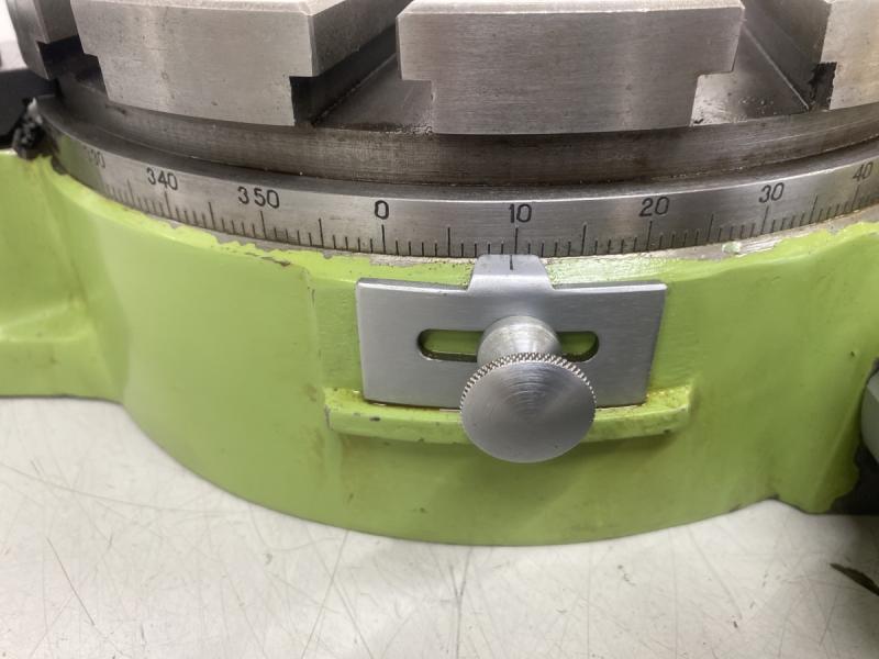 Rundtisch, Rundteiltisch mit Kurbel und Skala zum direkten und indirekten Teilen