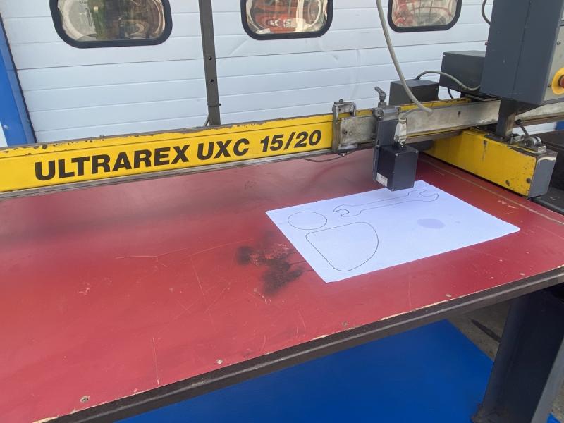 Brennschneidmaschine mit fotooptischer Nachlaufsteuerung