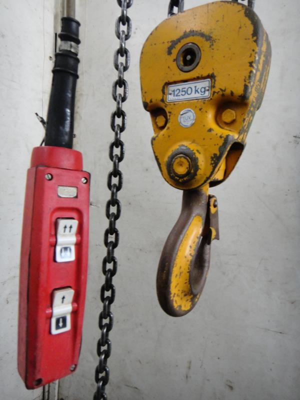 E-Kettenzug, Elektro Hubwerk, Kran 1250 kg mit Kranaufhängung für KBK2 2-Träger Kranbrücke