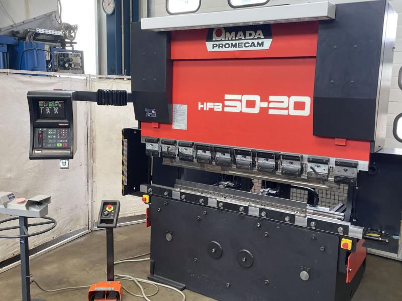 CNC Abkantpresse, Gesenkbiegemaschine mit 8-Achsen