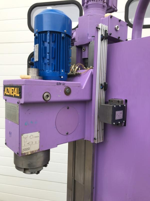 Hochleistungs - Bohrmaschine, Produktions Bohrmaschine mit SK40-M16