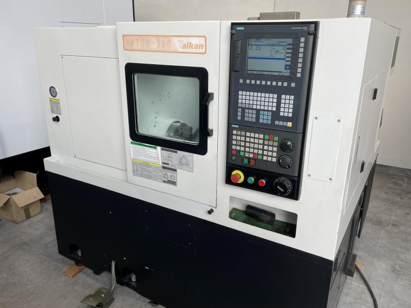 Neuwertige CNC Futter-Drehmaschine mit SIEMENS Sinumerik 828 D Basic