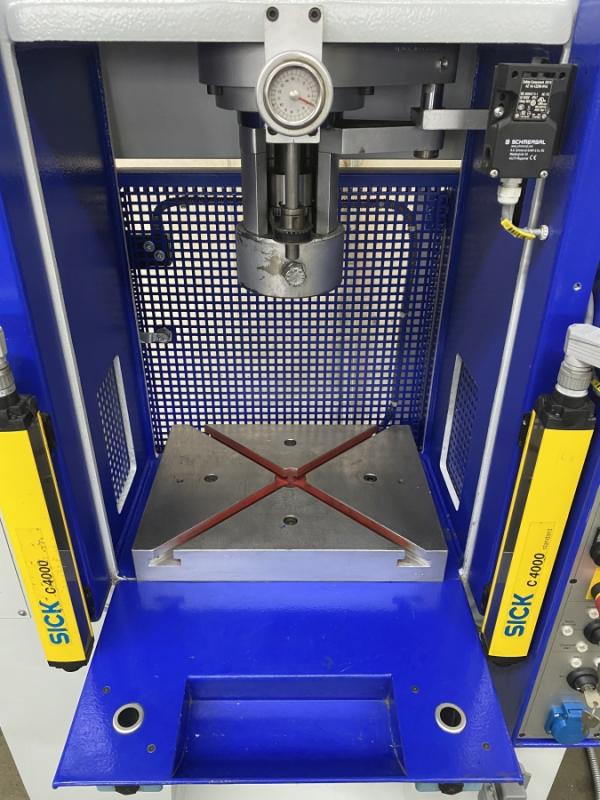 Doppelständer - Hydraulikpresse - Generalüberholt in 2019