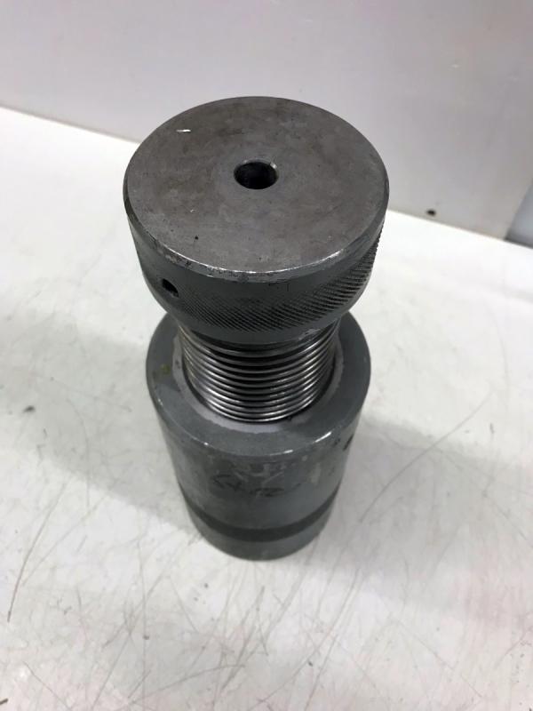 Schraubbock mit flacher Auflage, Stellfuß, Stellbock, Ausrichtfüße