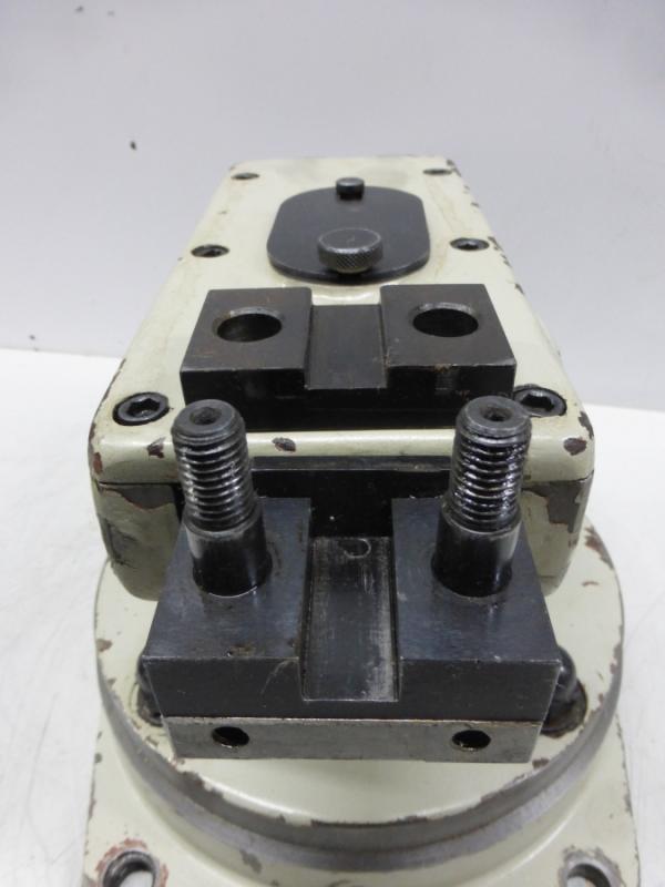 Nutenstoßkopf für Fräsmaschine CCCP / UDSSR, Montage an Stelle vom Vertikalfräskopf, Fräskopf