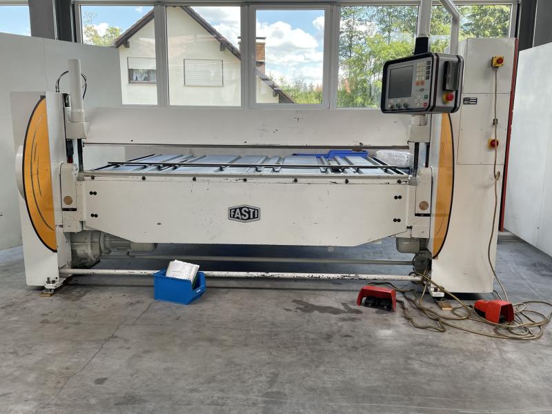 Schwenkbiegemaschine Schwenkbiegemaschine