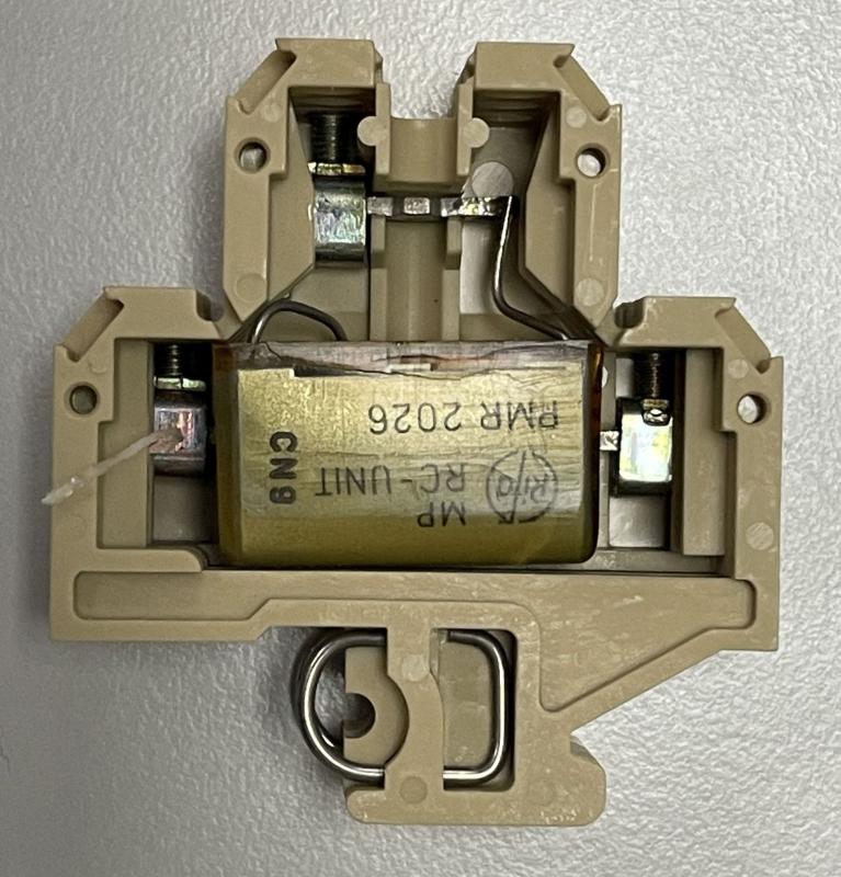 5 Stück Reihenklemme mit RC Kodensator, Durchgangsklemme, Klemmstein mit RC Glied