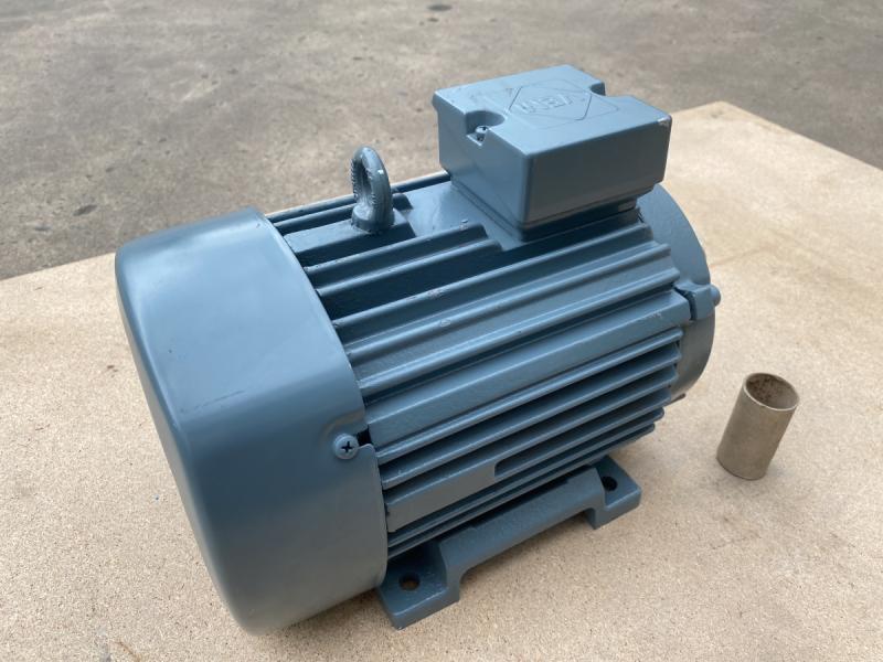 Drehstrom Elektromotor 0,9/3,6 kW Dahlandermotor  Kraftstrommotor, E-Motor, Käfigläufer