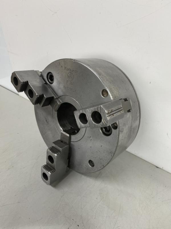 3-Backen Keilstangen-Drehfutter