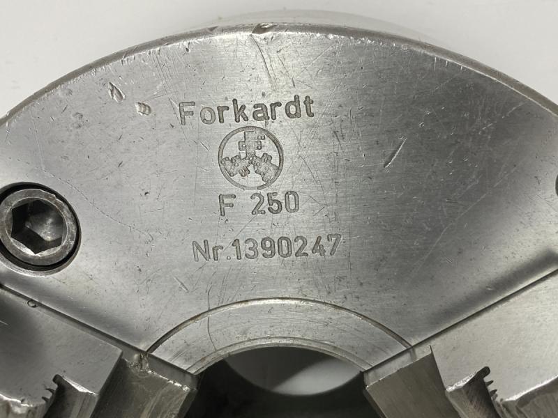 3-Backen Keilstangen-Drehfutter