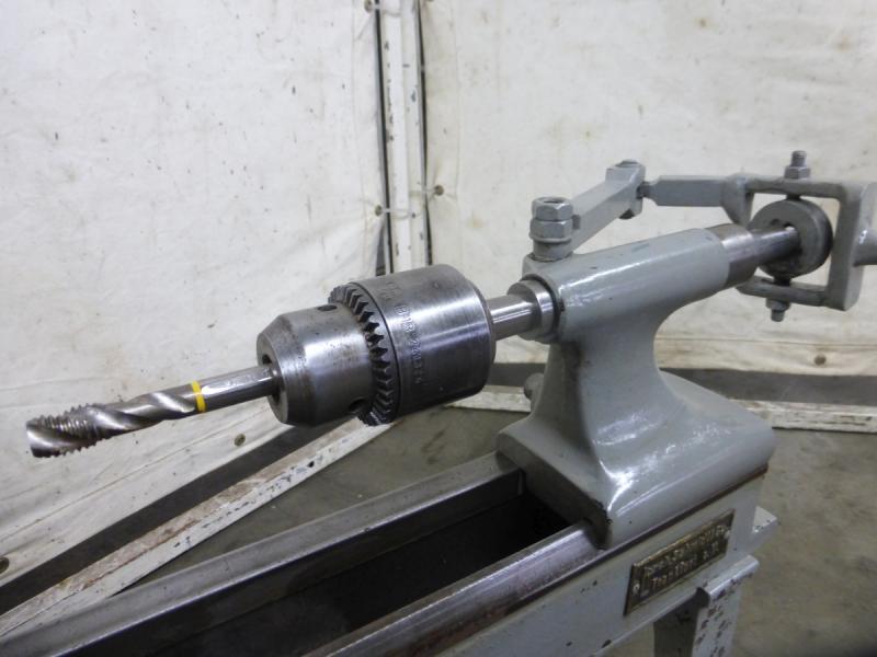 Gewindeschneidmaschine wie Drehmaschine, Drehteil Bearbeitungsmaschine