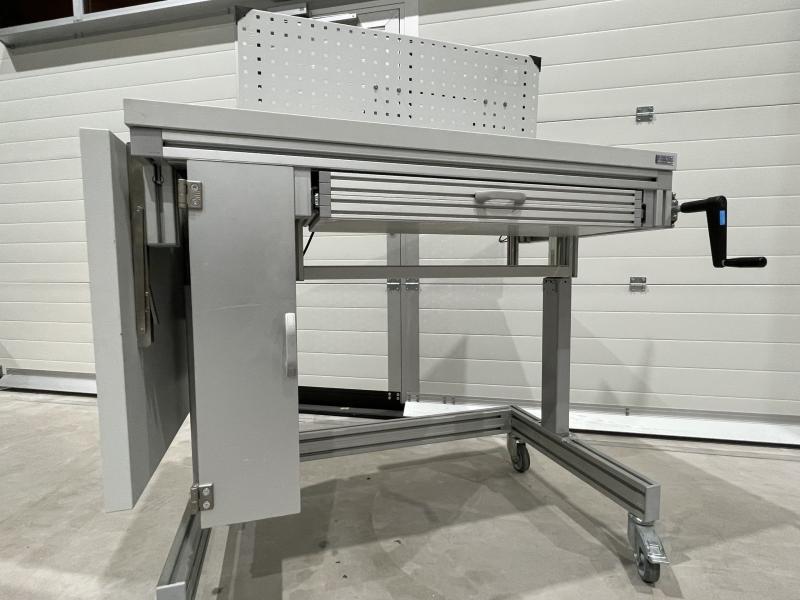 ESD Elektrostatisch geschützte Werkbank, höhenverstellbarer Arbeitstisch, Elektrowerkbank ESD Elektrostatisch geschützte Werkbank, höhenverstellbarer Arbeitstisch, Elektrowerkbank
