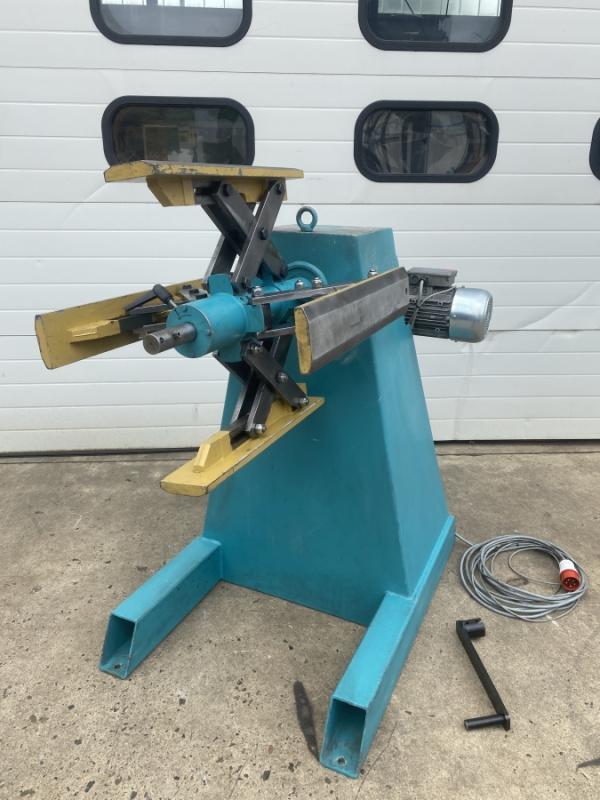 Auf- und Abwickelhaspel für Coilmaterial bis 1500 kg