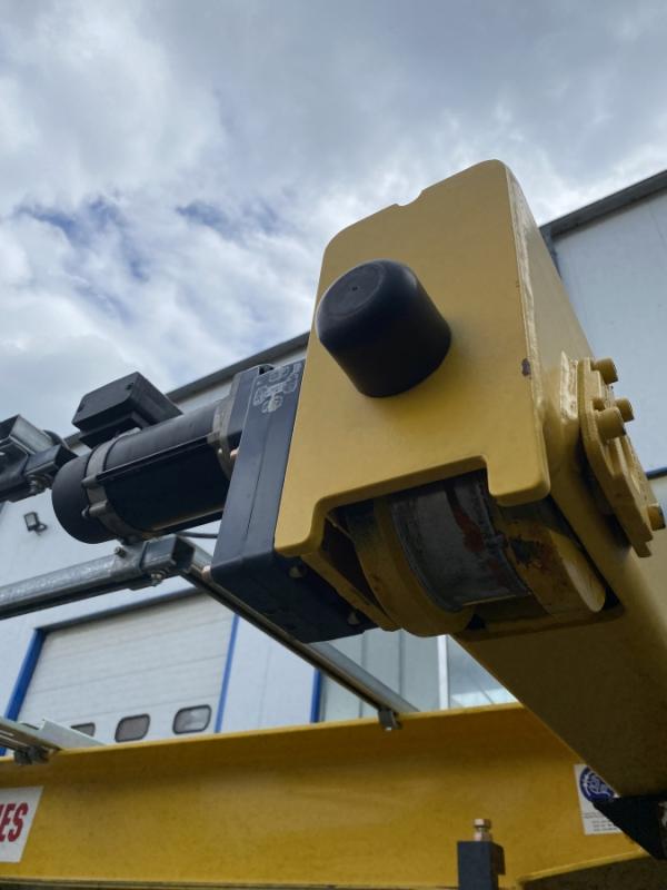 Einträger-Brückenkran mit Hubwerk, Kranbrücke 5 Tonnen, Spurweite 4650 mm