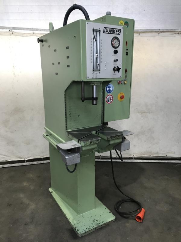 Einständer - Hydraulikpresse mit UVV Einständer - Hydraulikpresse mit UVV