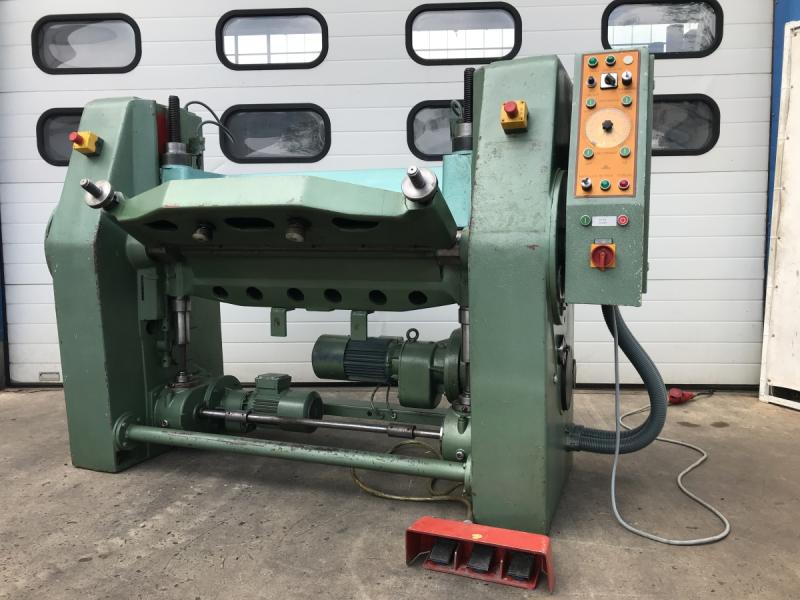 Schwenkbiegemaschine Schwenkbiegemaschine