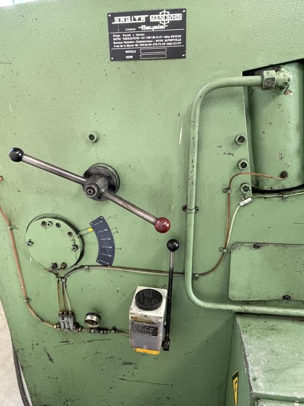Hydraulische Tafelschere Hydraulische Tafelschere