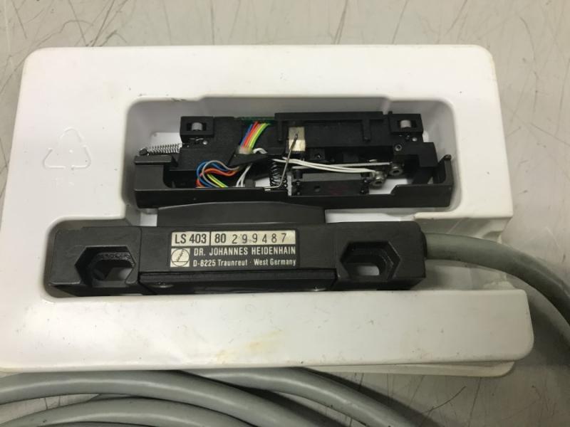 Abtasteinheit, Abtastkopf für Glasmaßstab Heidenhain LS 403, inkrementales Längenmesssystem, Linear Scale Abtasteinheit, Abtastkopf für Glasmaßstab Heidenhain LS 403, inkrementales Längenmesssystem, Linear Scale