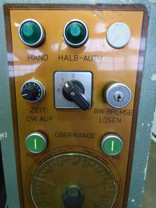 Schwenkbiegemaschine Schwenkbiegemaschine