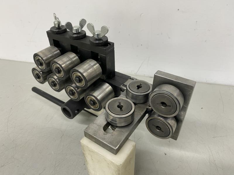 Rollenrichtapparat, Drahtrichtgerät, Richtapparat für Runddraht, Bandrichtgerät