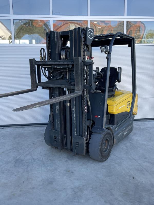 Elektro Gabelstapler Traglast 2500 kg, Hubhöhe 4340 mm mit Batterie aus Bj. 2022 + Ladegerät