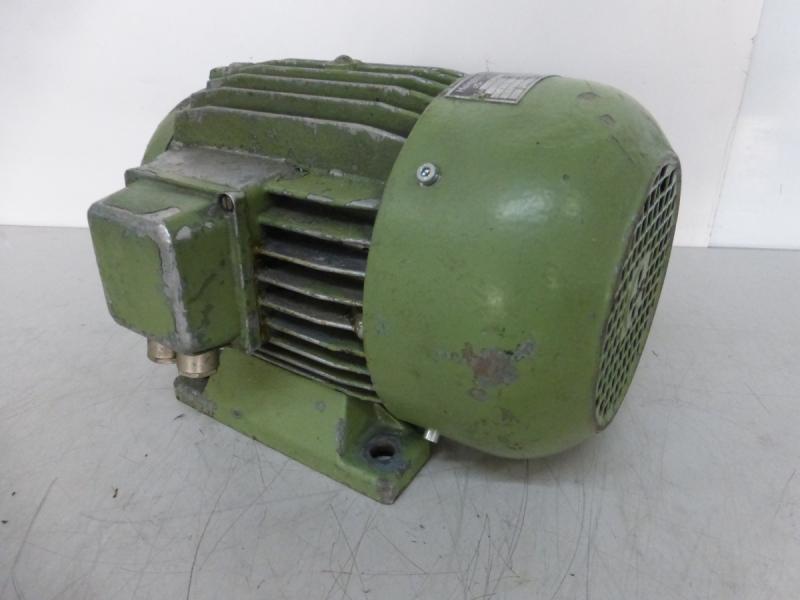 Polumschaltbarer Elektromotor, E-Motor, Drehstrommotor, Kraftstrommotor Fußmotor B3