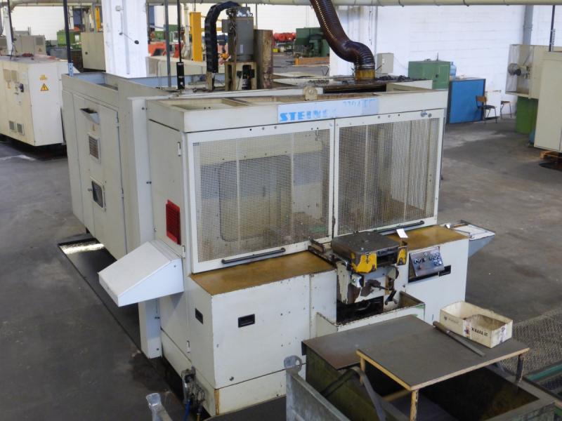 Horizontal Bearbeitungszentrum mit Palettenwechsler, Maschine nicht beriebsbereit - DEFEKT