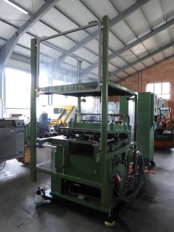 Rahmenstanze - Flachbettstanze mit Vorschub für den Einsatz von Bandmesser Stanzwerkzeugen