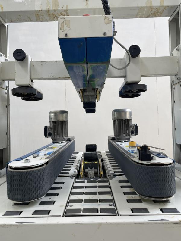 Automatische Verpackungsmaschine, Verschließer Kartonklebemaschine, Karton Klebeautomat