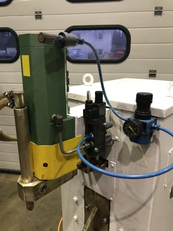 Punkt- Buckel-Schweißmaschine, Punktschweißmaschine, Buckelschweißmaschine