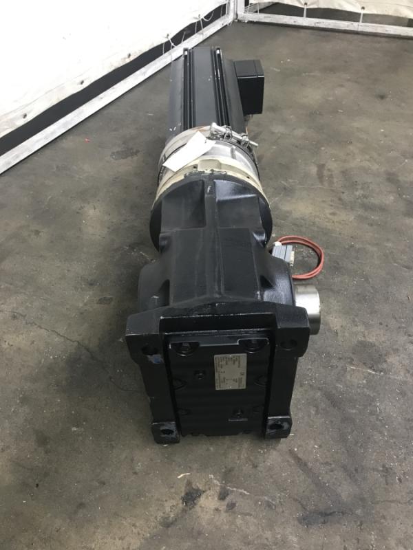 Synchron-Servomotor mit Haltebremse und Getriebe, Getriebemotor, Elektromotor, Winkelgetriebemotor