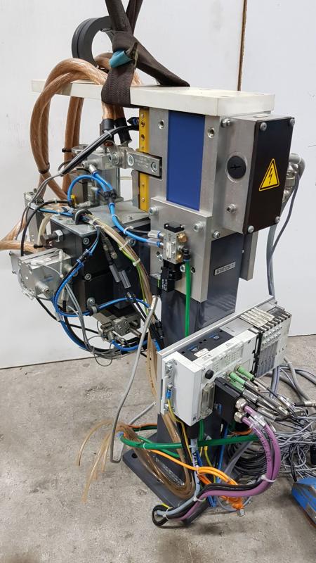 Mikroschweißkopfeinrichtung, Punktschweißanlage mit Schweißkopf, Inverterstromquelle