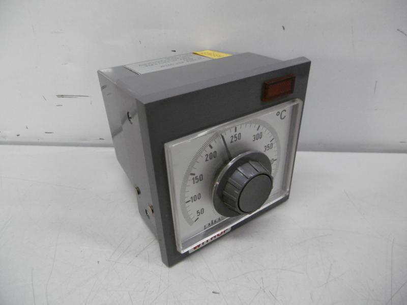 Temperaturregler, Temperaturregelgerät, Temperatursteuerung,  Thermostat, Temperaturschalter