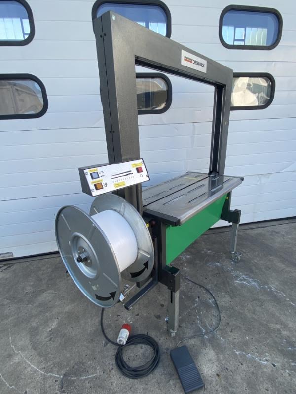 Umreifungsgerät, Umreifungsmaschine für Kunststoffband, Verpackungsmaschine mit Zubehör