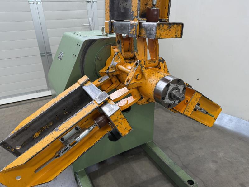 Abwickelhaspel für Coilmaterial bis 2000 kg