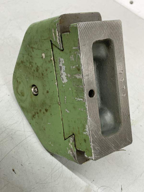 Gegenlager und Adapter für Fräsmaschine zum Horizontalfräsen Gegenlager und Adapter für Fräsmaschine zum Horizontalfräsen