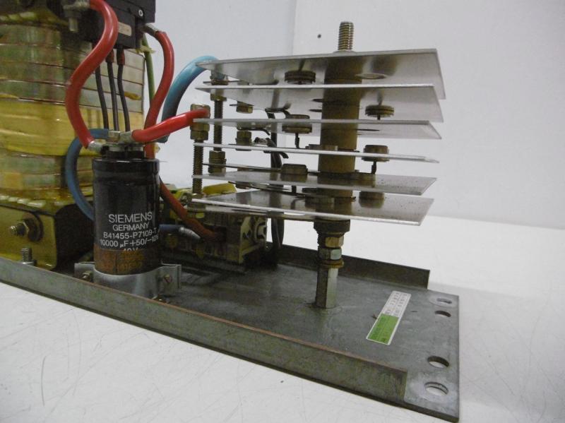3 Phasen Netzgerät mit Transformator und Plattengleichrichter 3 Phasen Netzgerät mit Transformator und Plattengleichrichter