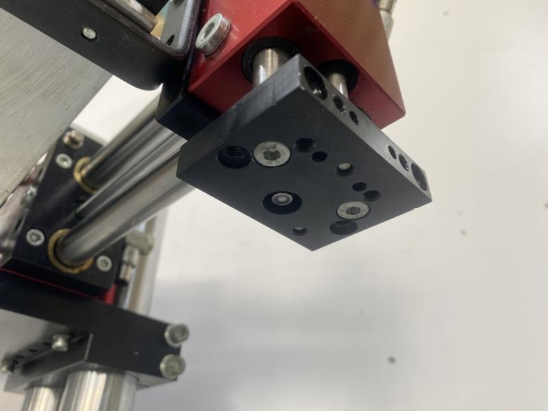 Pneumatischer Pick & Place Manipulator, Ladeeinheit wie Scara Roboter