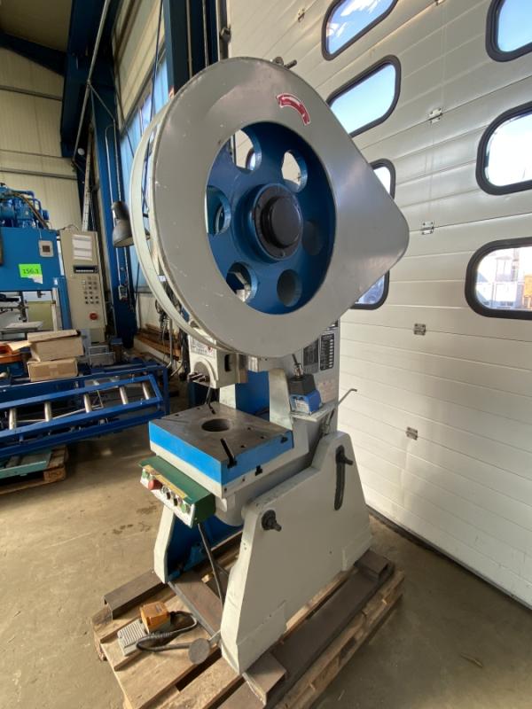 Einständer Exzenterpresse (Reparaturbedürftig)