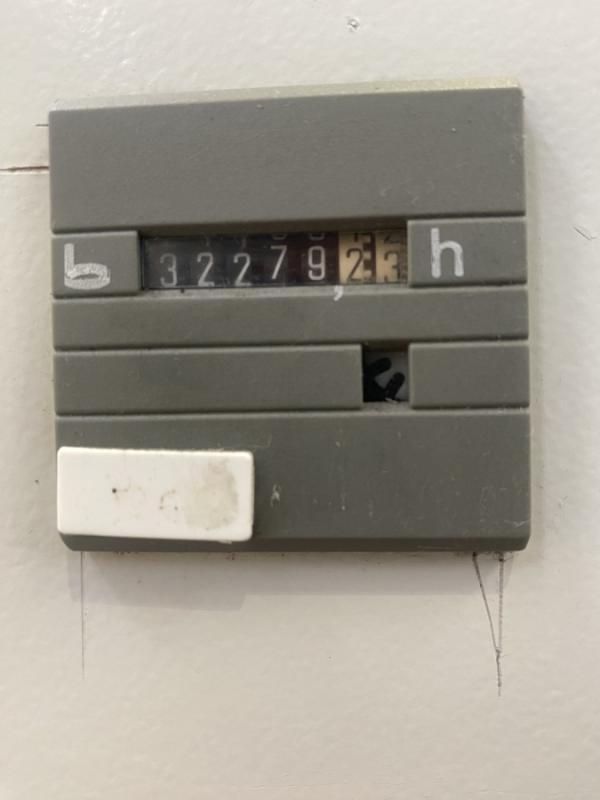 CNC Univ. Werkzeugfräsmaschine