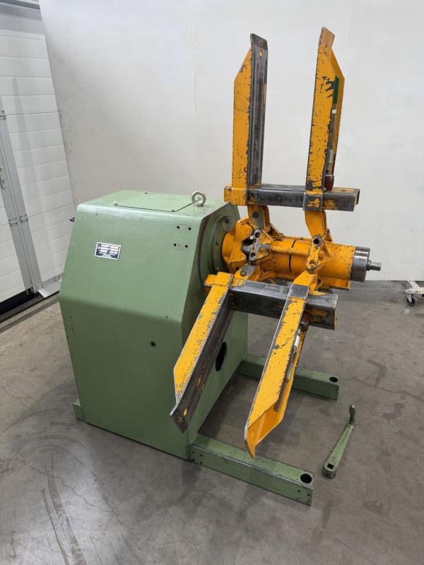 Abwickelhaspel für Coilmaterial bis 2000 kg