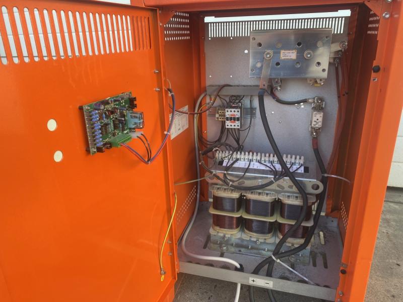 Ladegerät, Batterieladegerät Ladegerät, Batterieladegerät